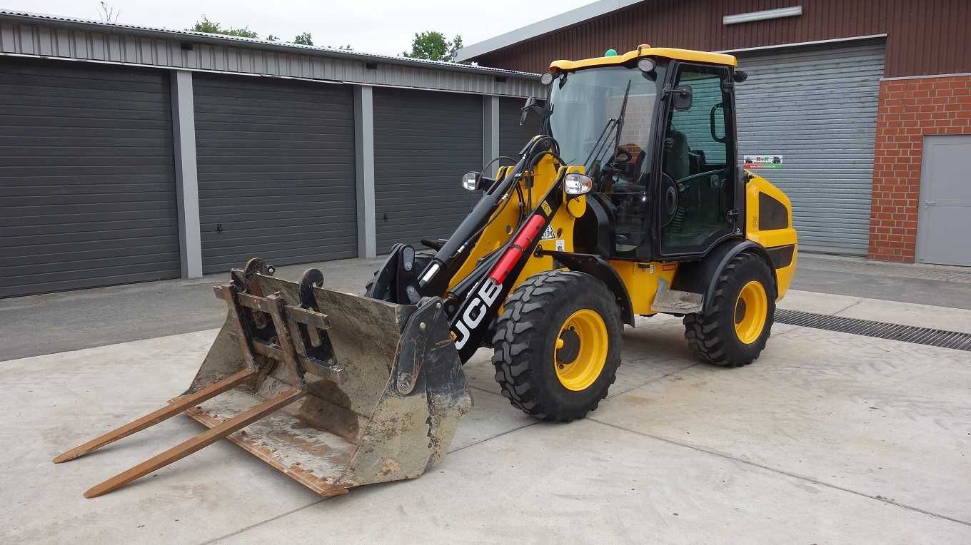 Ładowarka JCB 406 T4