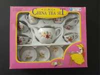 Ceramiczny zestaw dla dzieci do herbaty. Mini filiżanki,dzbanek