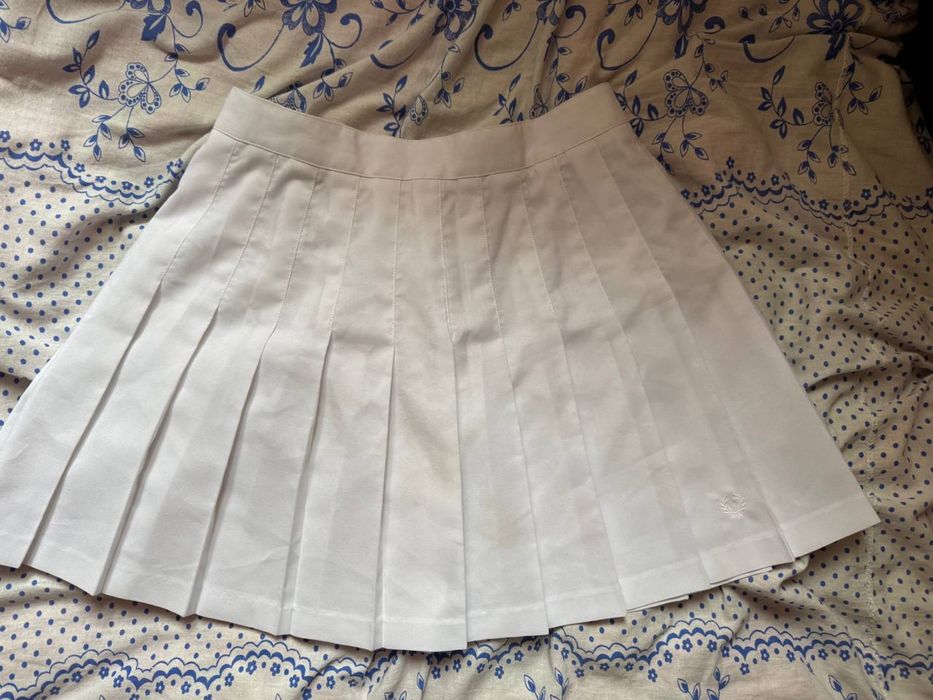 Продам тенисную юбку Fred Perry