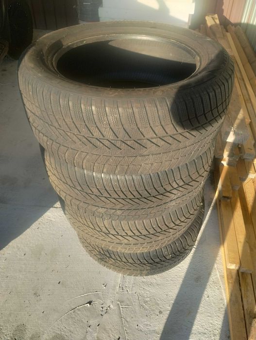 Opony zimowe 275/50r20 Bridgestone