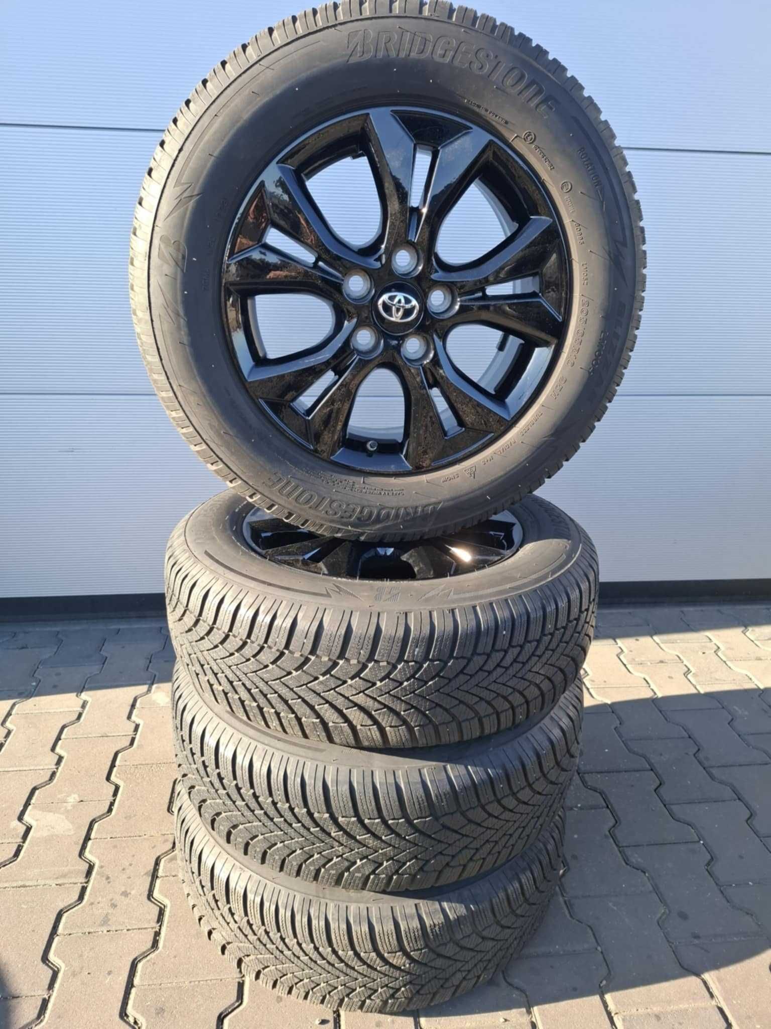 Felgi aluminiowe 5x114,3 R16 TOYOTA z oponami Bridgestone