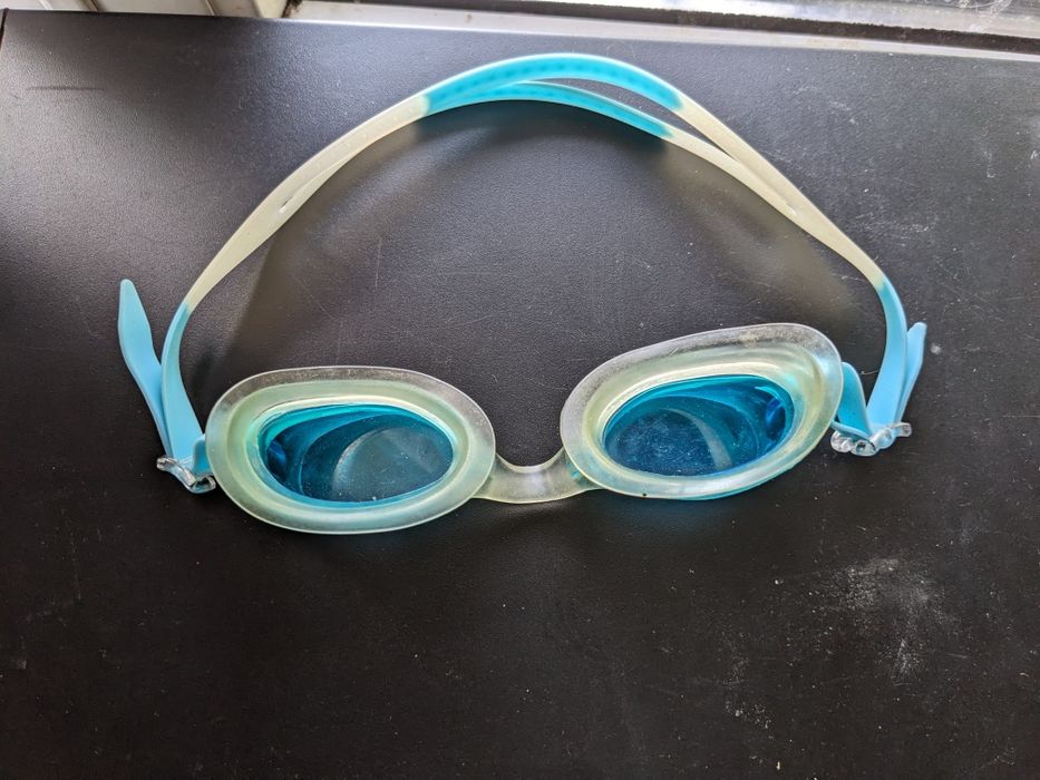 Очки для плавания Speedo