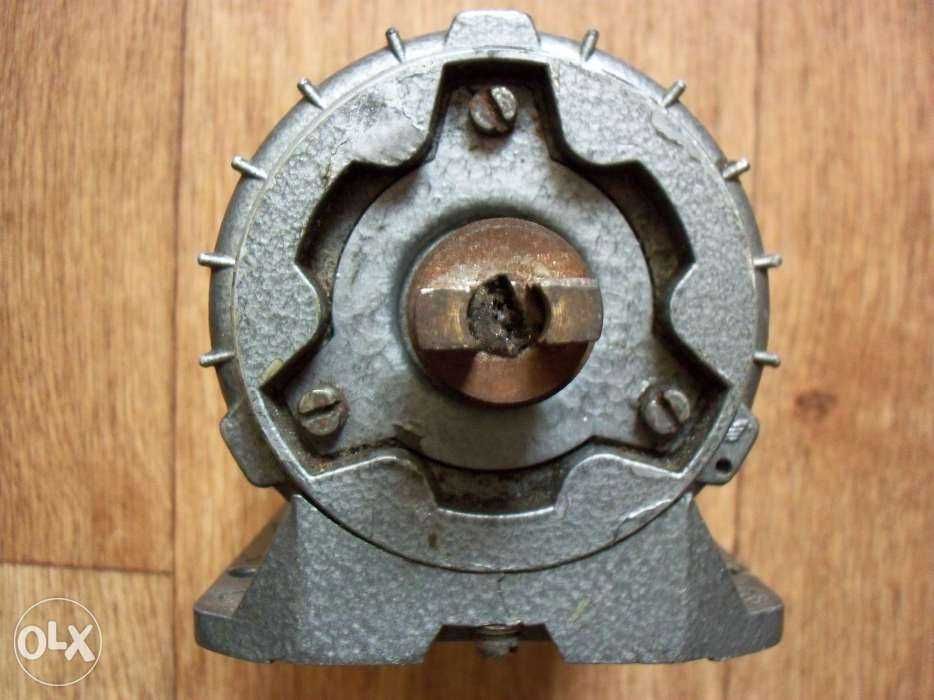 Электродвигатель асинхронный АБЕ-052., 1350 об/мин. Електродвигун