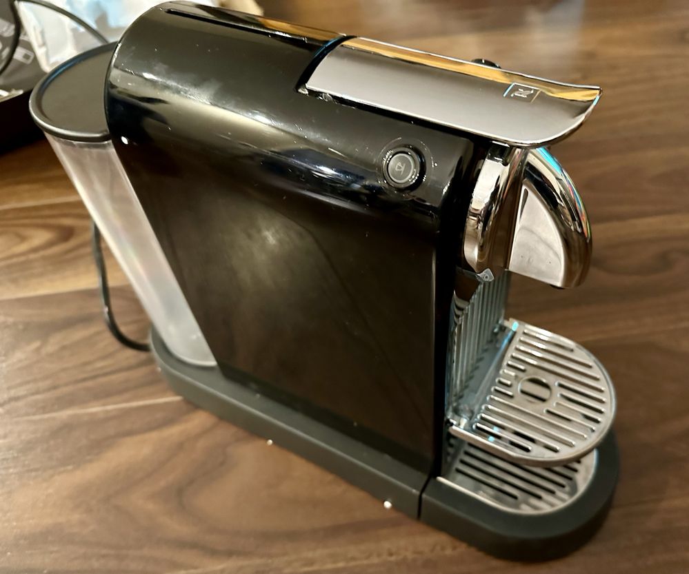 Delonghi Citiz Preta - Nespresso