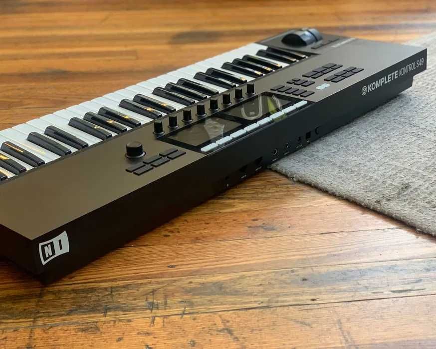 MIDI-клавіатура Native Instruments Komplete Kontrol S49 MK2