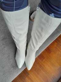 Botas verniz branco cano alto