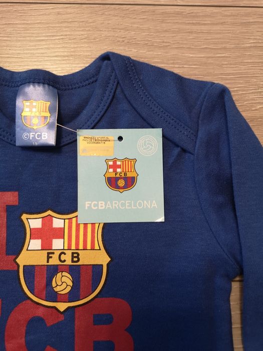 Barcelona- Camp Nou- oryginalne body dziecięce, rozm. 18