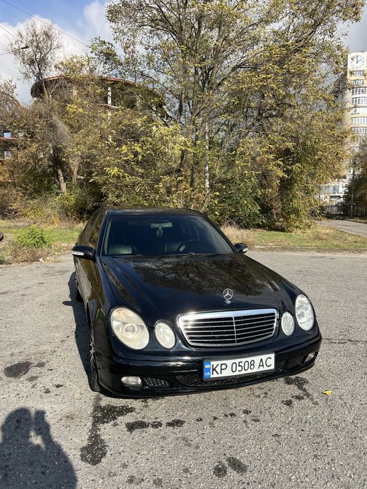 Mercedes-Benz e240 w211