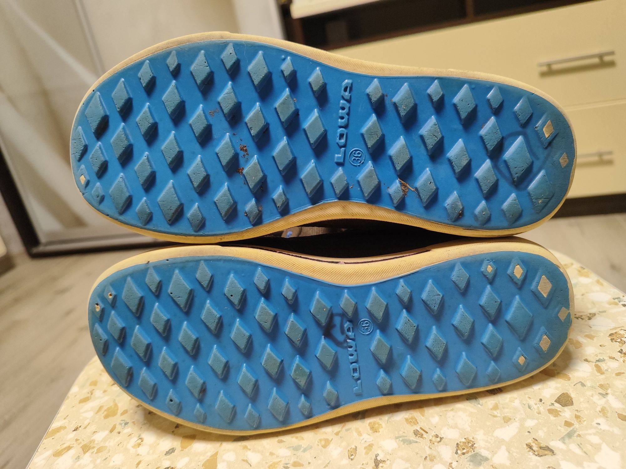 кеди Lowa gore-tex р-36