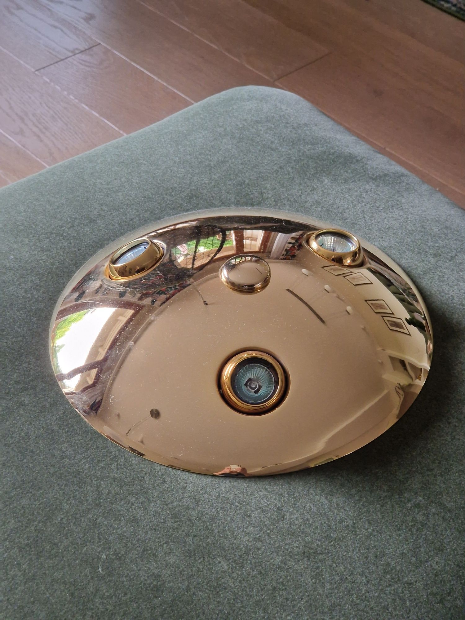 Lampa  sufitowa.