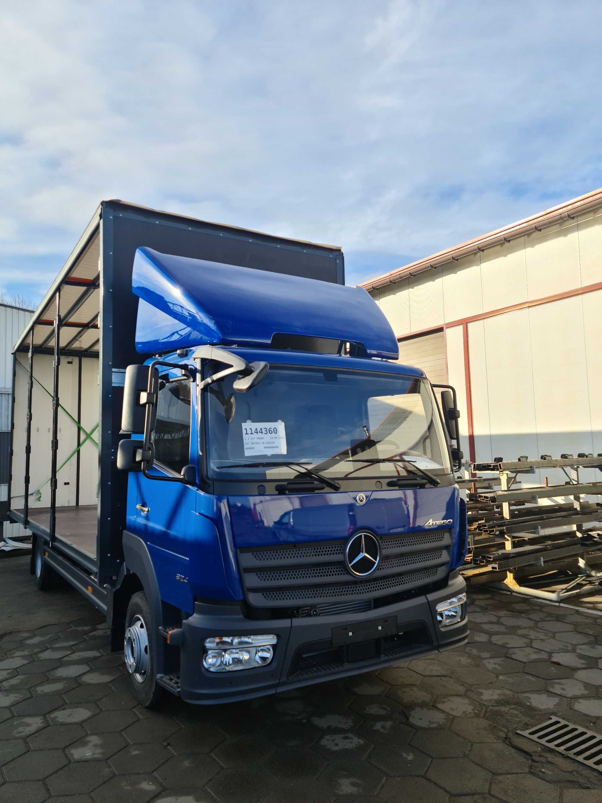 Spojler/Owiewka Mercedes Atego