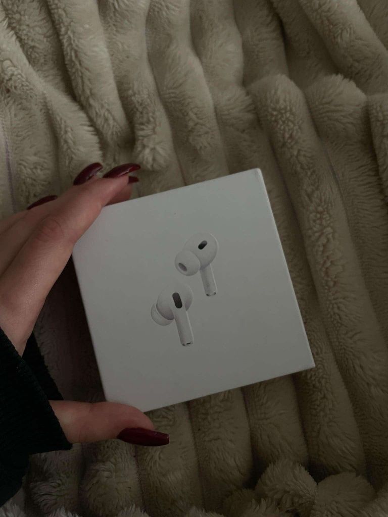 Airpods Pro 2 z wygłuszaniem ANC oraz ładującym etui typu C