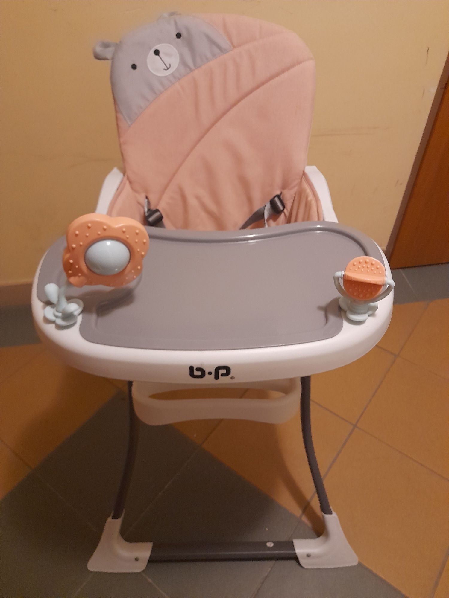 Krzesełko do karmienia BP ze stolikiem, składane, mobilne