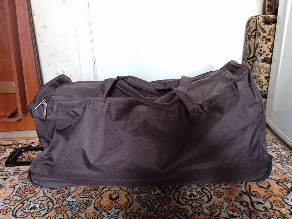 Продам дорожню сумку.