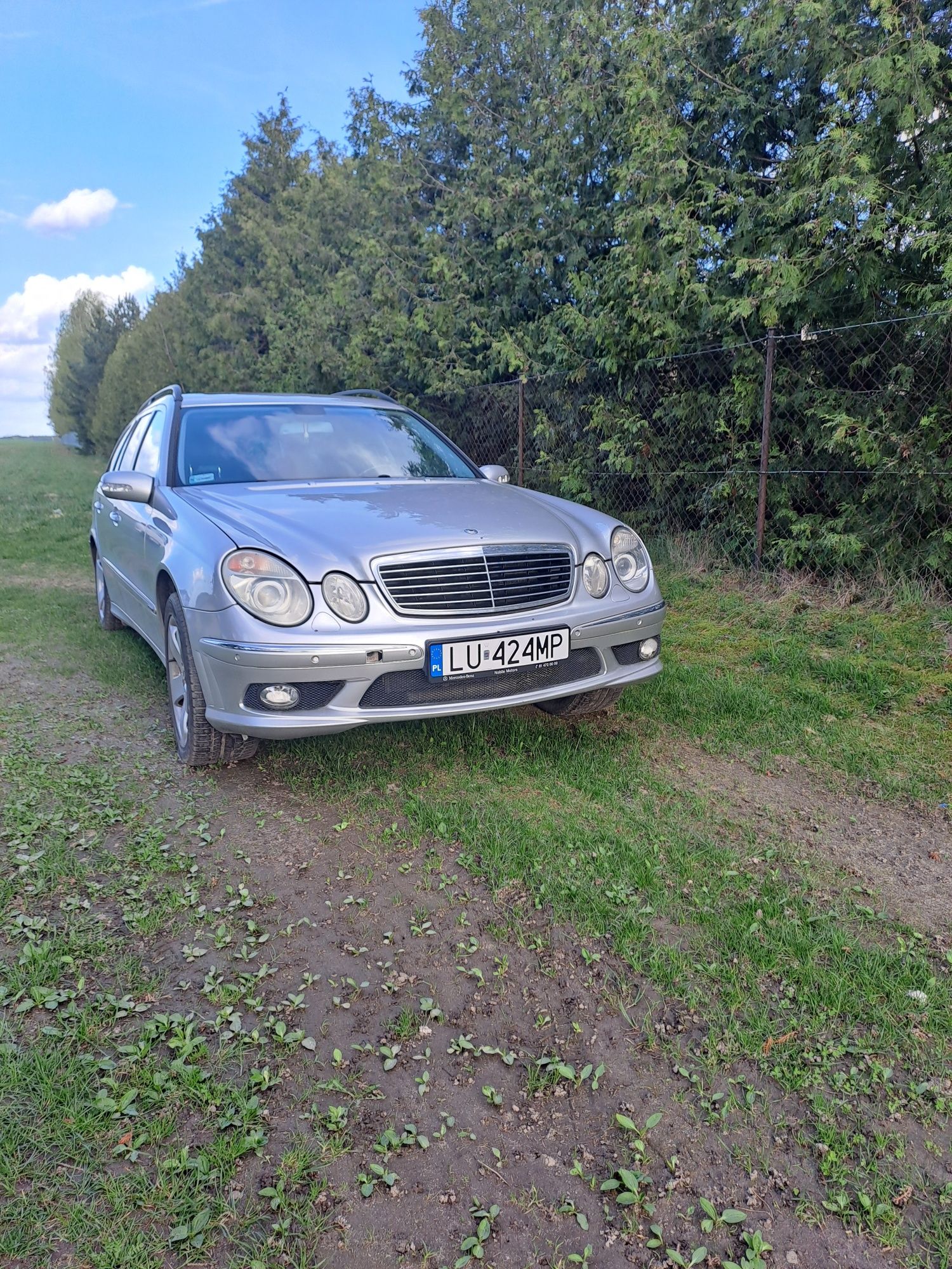 Mercedes Benz w211