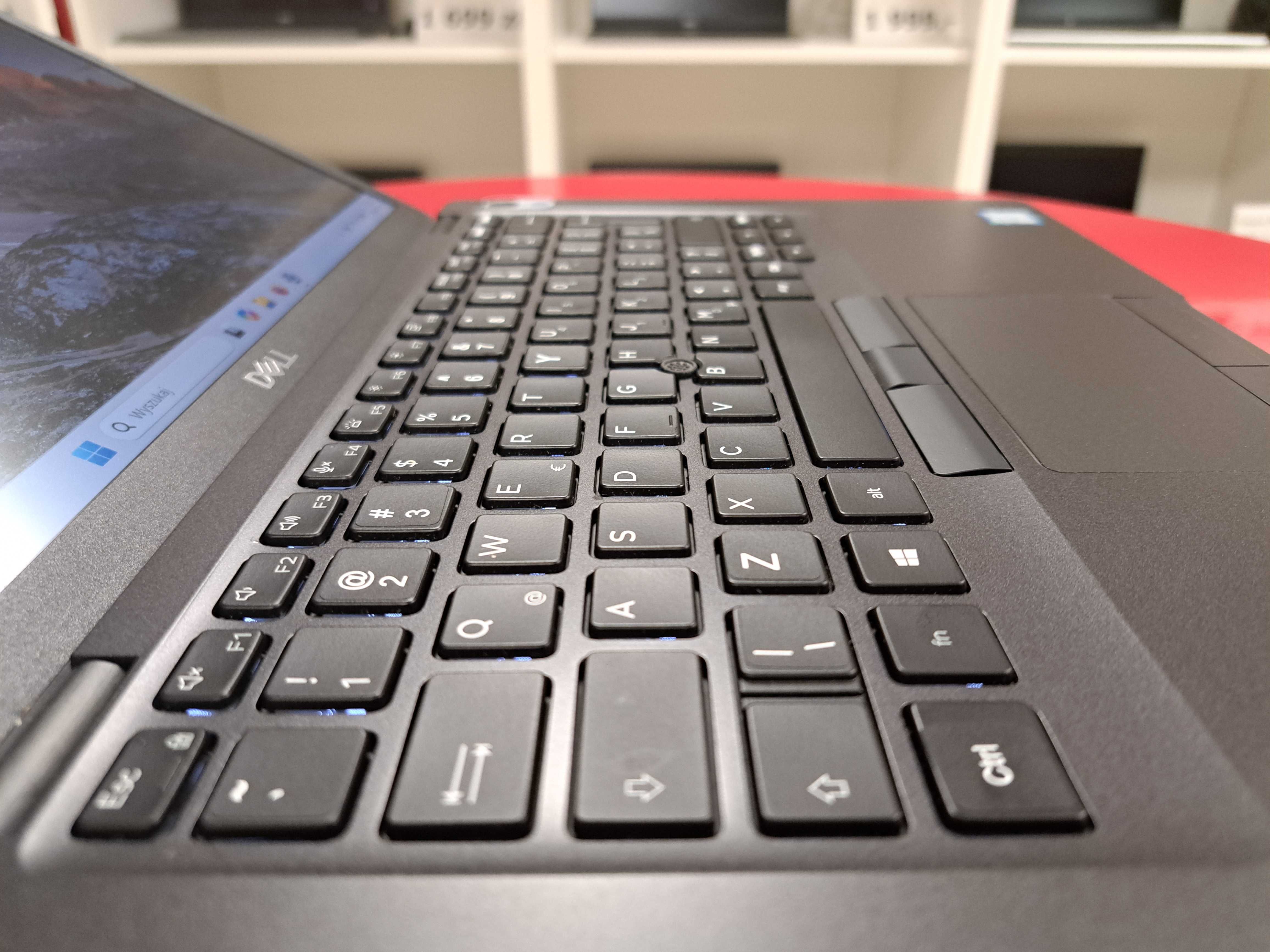 Dell 14" Latitude 5400 i5-8365u 16gb 512ssd USB-C IPS FHD Win11 Kamera