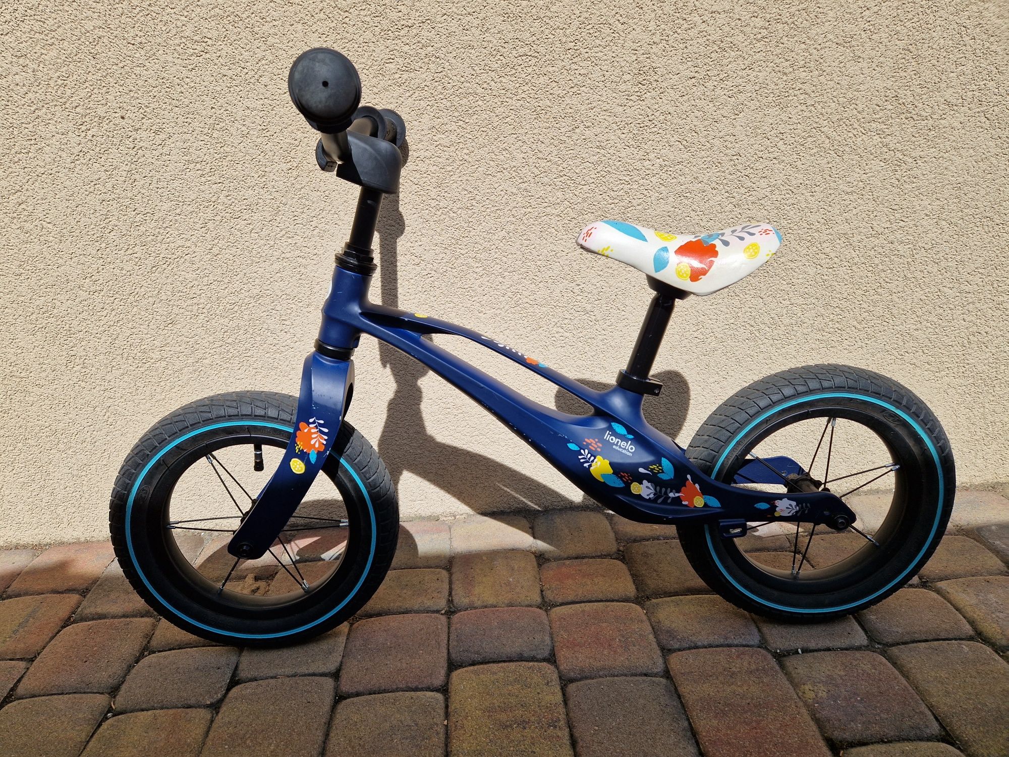 Rowerek biegowy MAGNEZOWY Lionelo Bart AIR 12''
