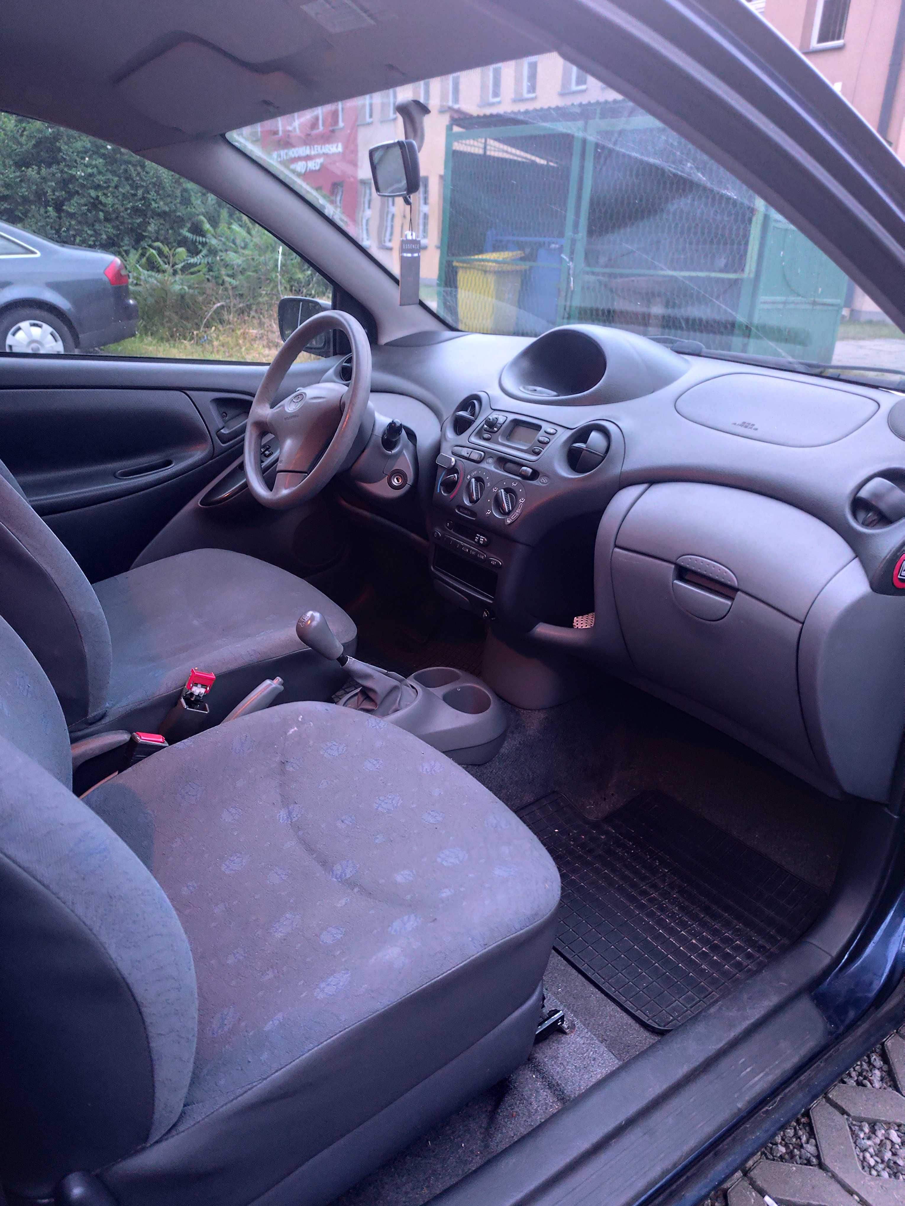 Toyota Yaris 1.3 KAT 2002 / benzyna / przebieg 225.500 tys. km