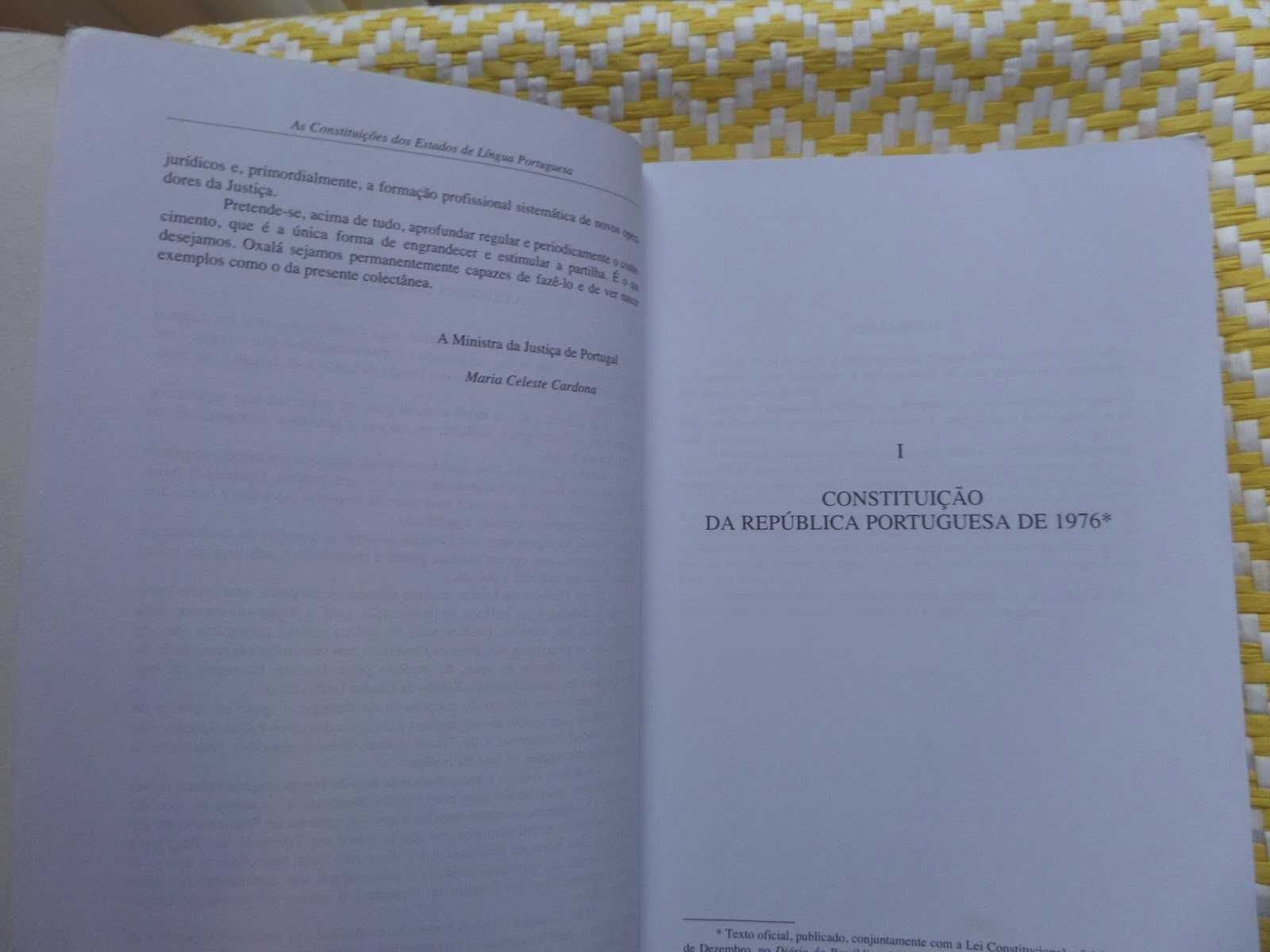 As Constituições dos Estados de Língua Portuguesa
J Bacelar Gouveia