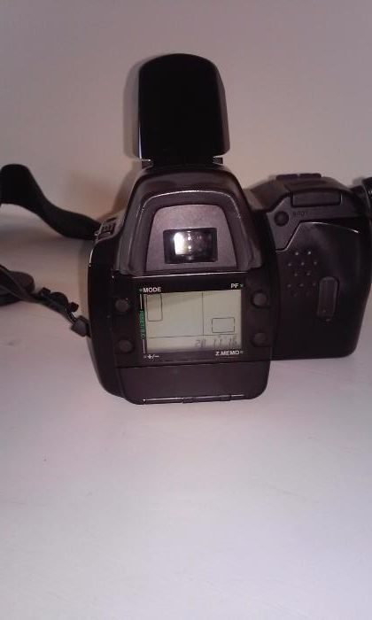 Máquina fotográfica Olympus IS 1000