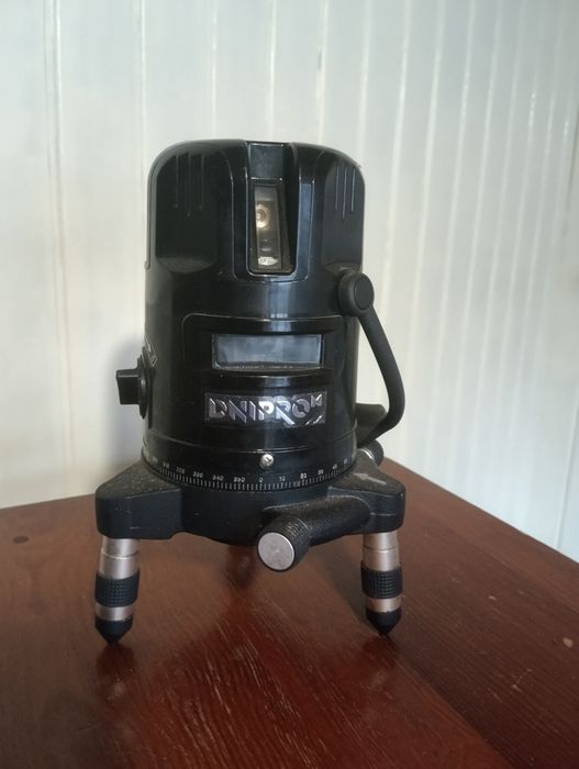 Лазерний рівень Dnipro M ML-230