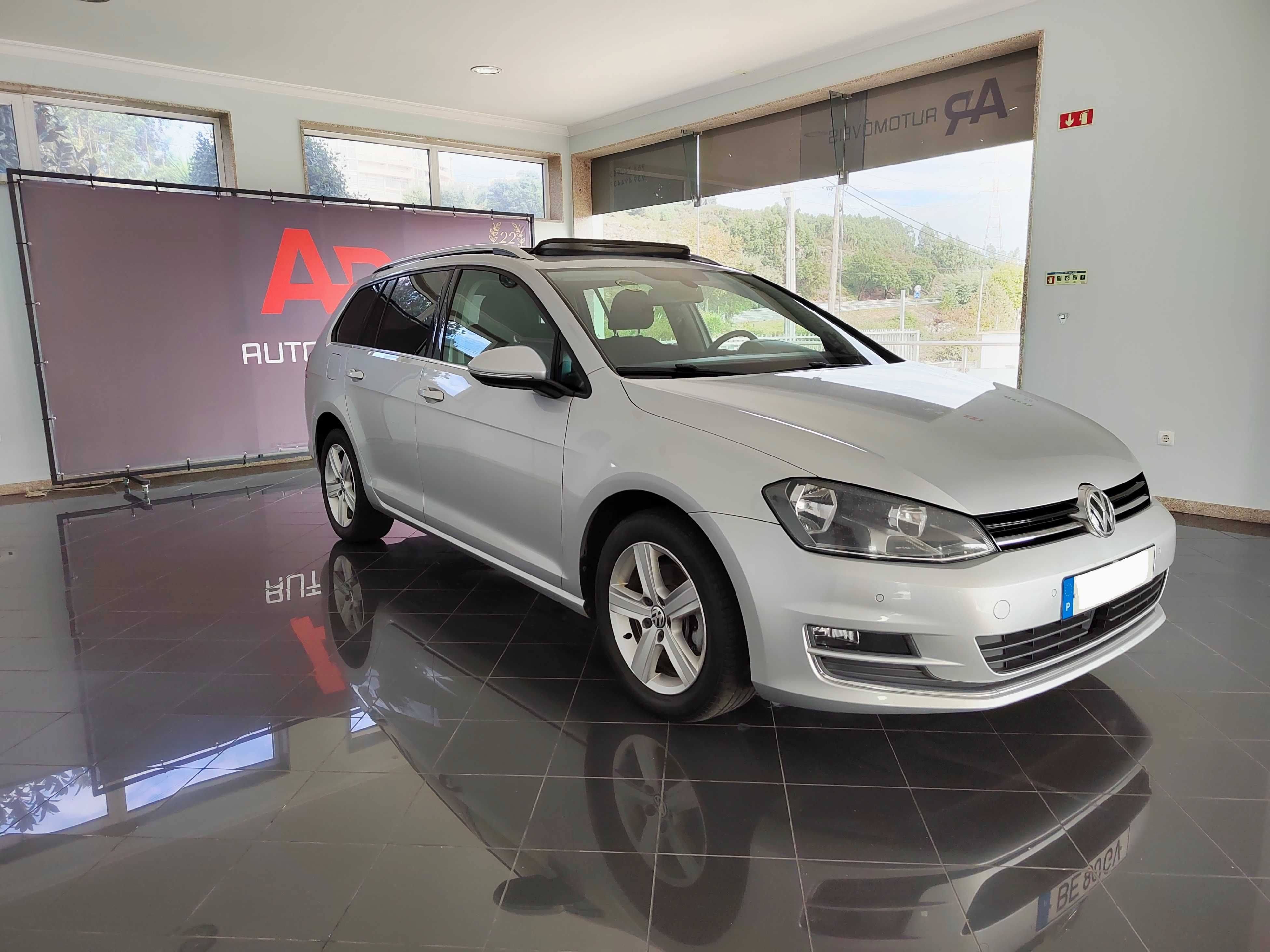 VW Golf Variant TDI Bluemotion *Teto Panormico*