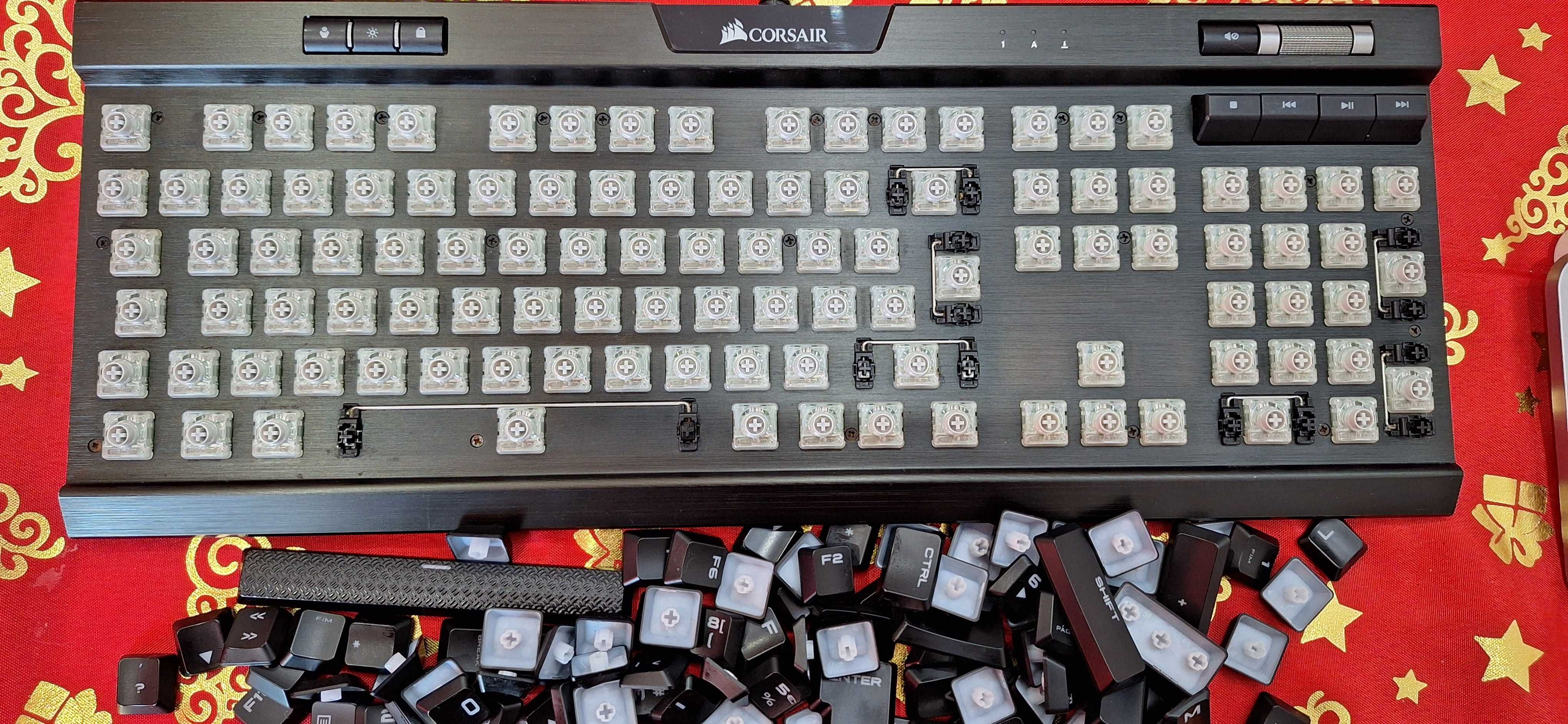 Teclado Mecanico Corsair K70 RGB Low Profile MX-Speed PT