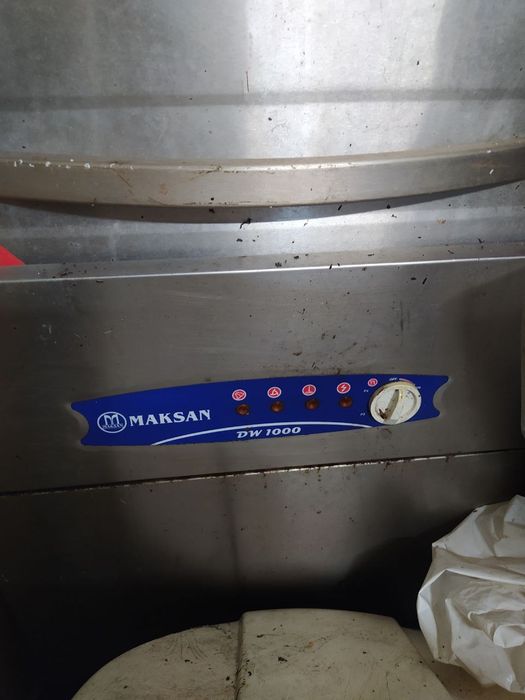 Продам посудомоечную машину, купольную без корзины