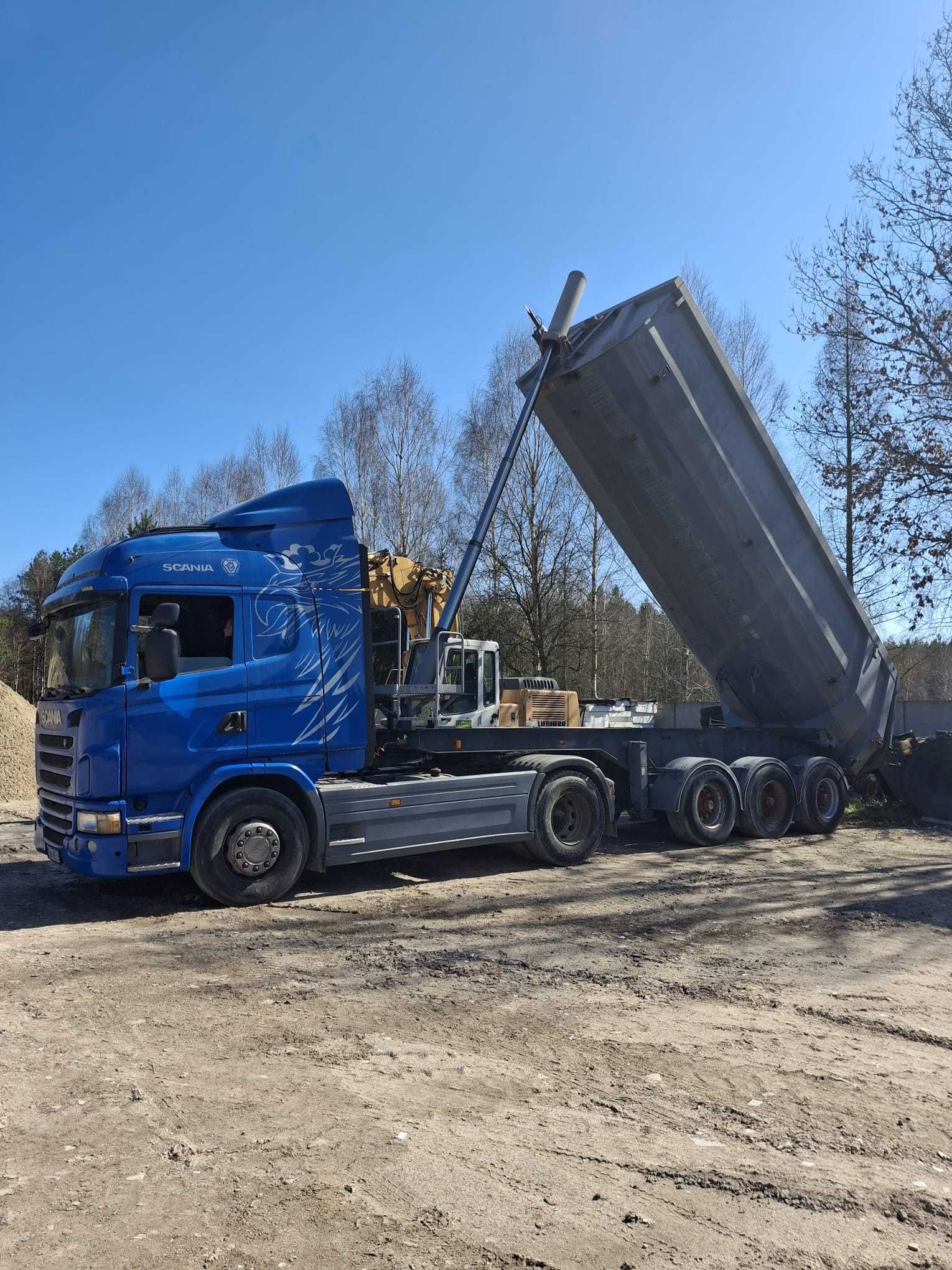 Naczepa ciężarowa CARNEHL z 2007 roku