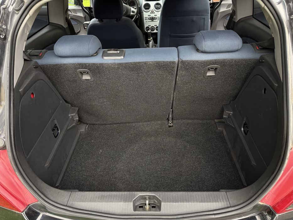 Opel corsa D 1.2 3 - drzwiowy
