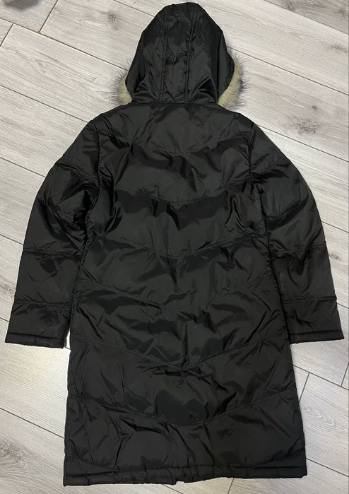 Жіноча довга куртка