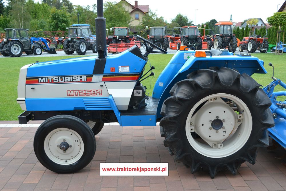 Traktorek japoński mini traktor Iseki Kubota  japonski