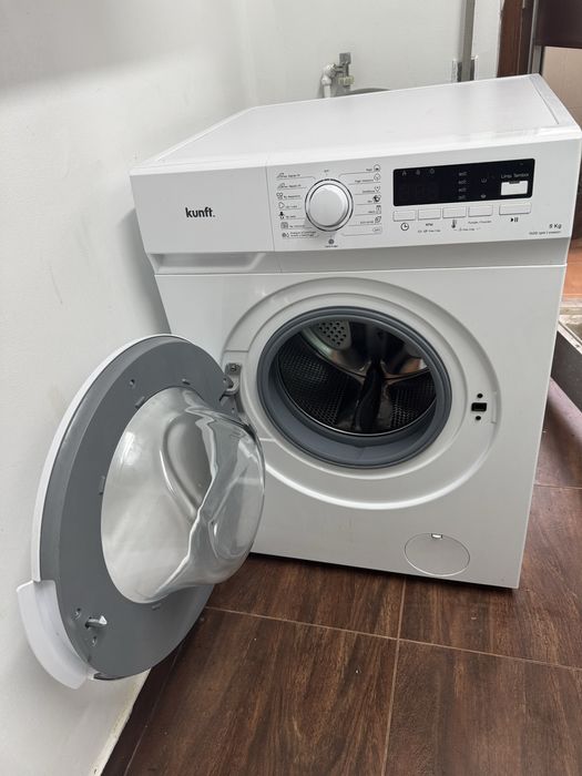 Máquina de lavar roupa Kunft de 8 kg