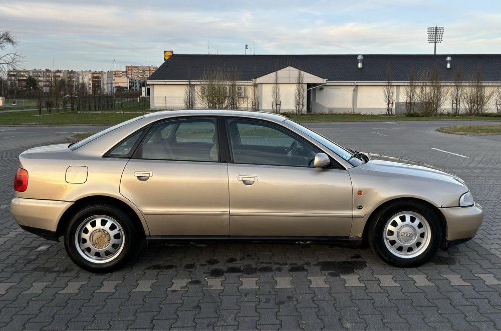 Audi A4 Sedan 2.6b lpg 1996r zarejestrowany