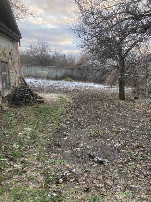 Земельний участок