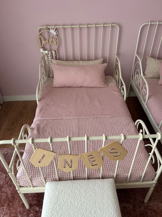 Camas crianças com colchão e lencois