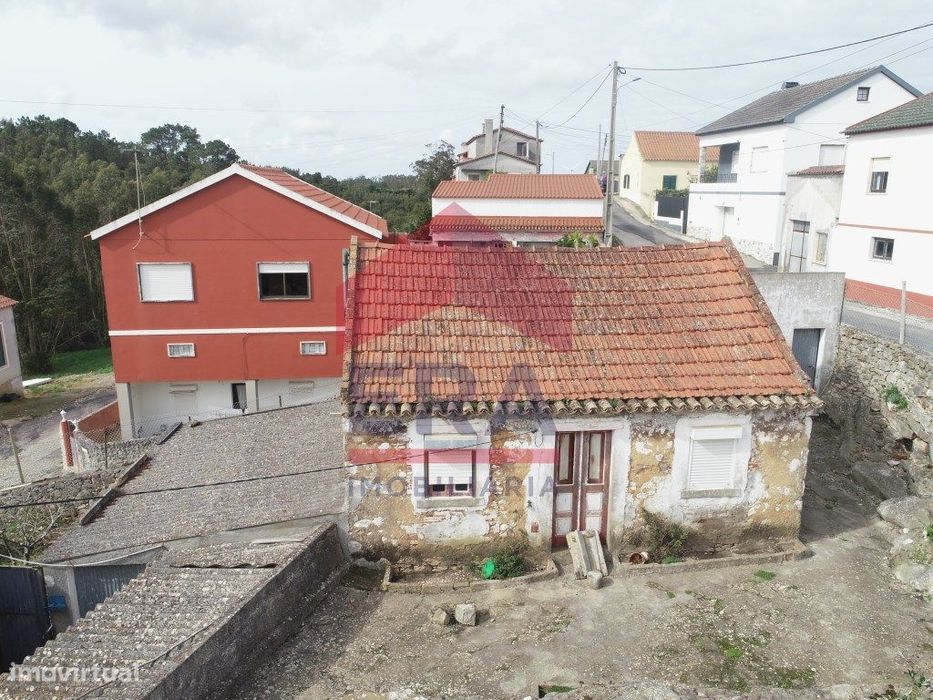 Moradia Isolada e Térrea para recuperar