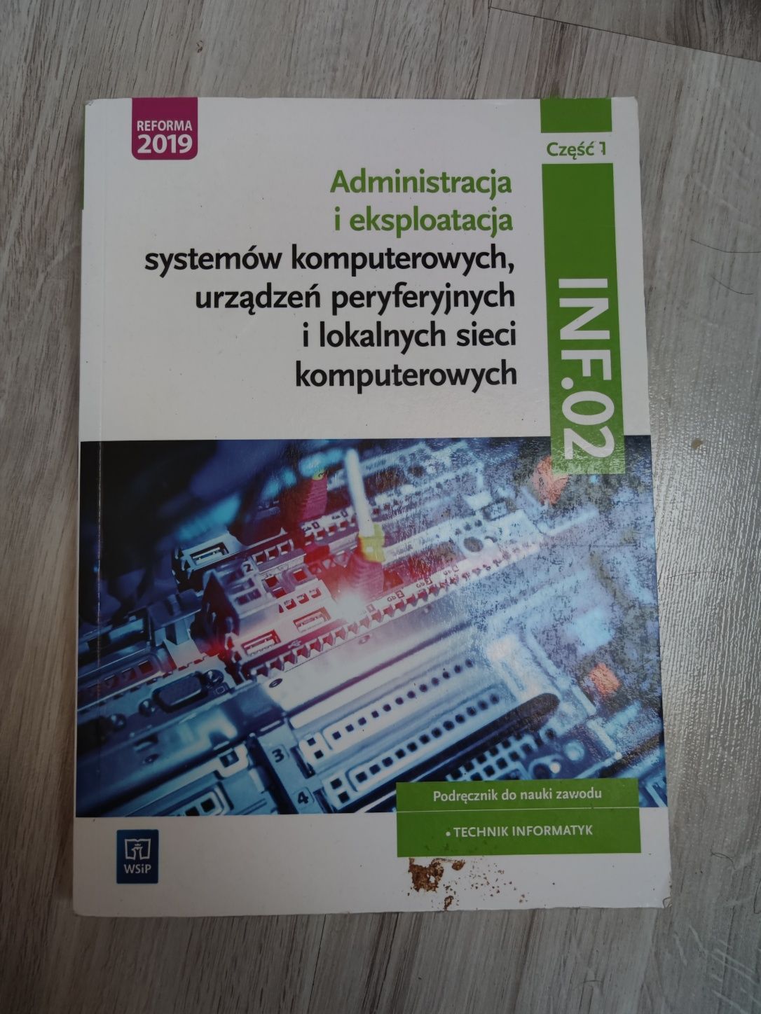 Administracja i eksploatacja systemów komputerowych 1