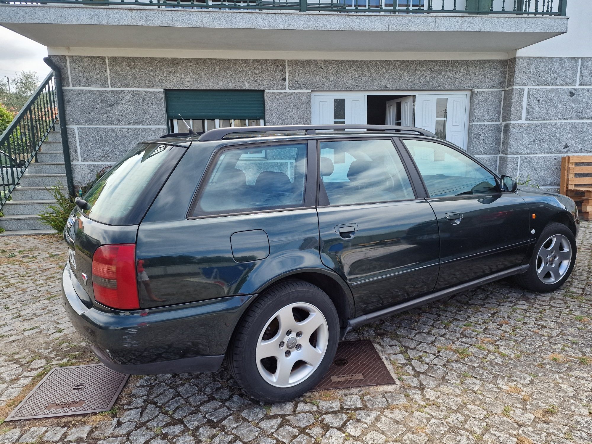 Audi A4 Avant 1.8 gasolina