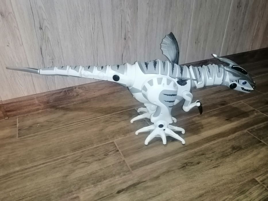 Динозавр на радіокеруванні Robosaur TT320 Інтерактивна іграшка для діт