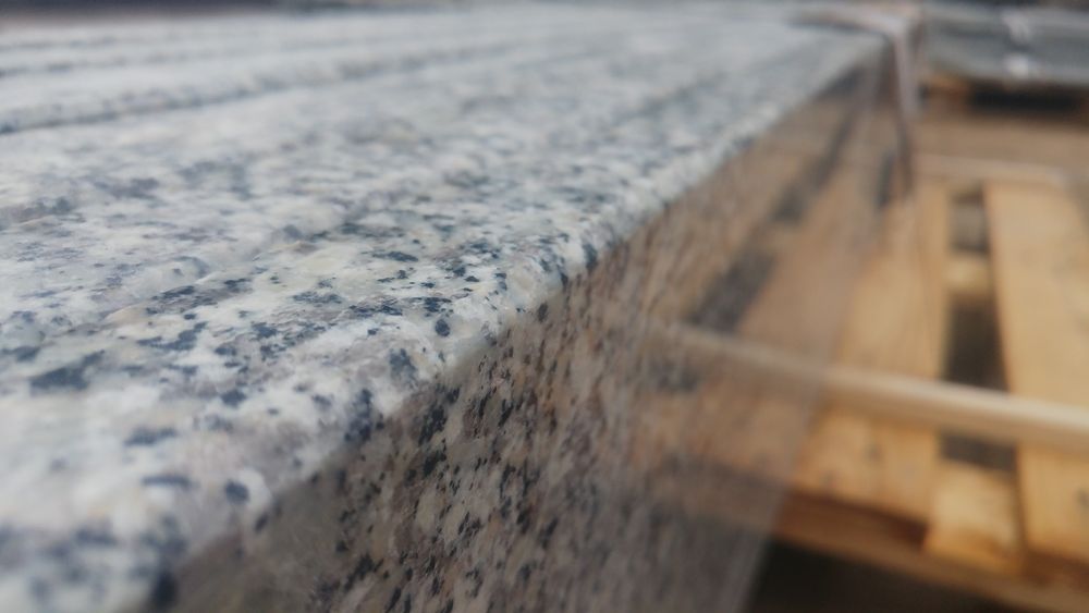 parapety granitowe,kamienne