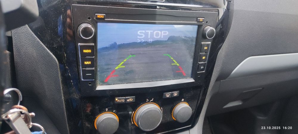 Opel Zafira B 1.8 gaz radio android kamera cofania 7 osobowa półskóry