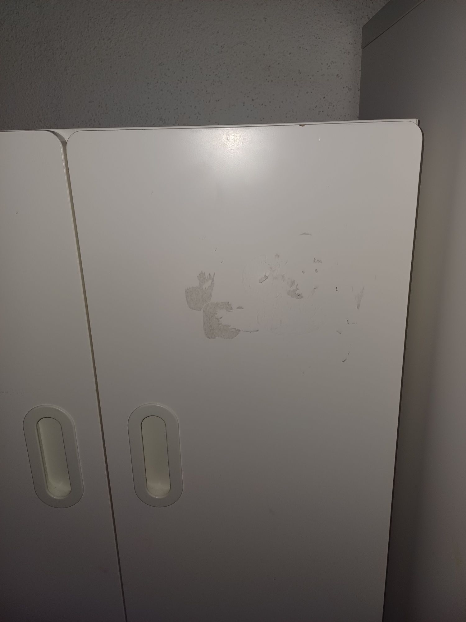 Armário parede ikea