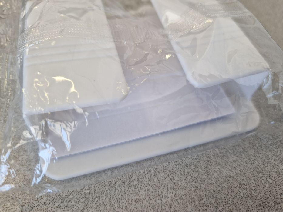 Suporte para telefones ou comandos