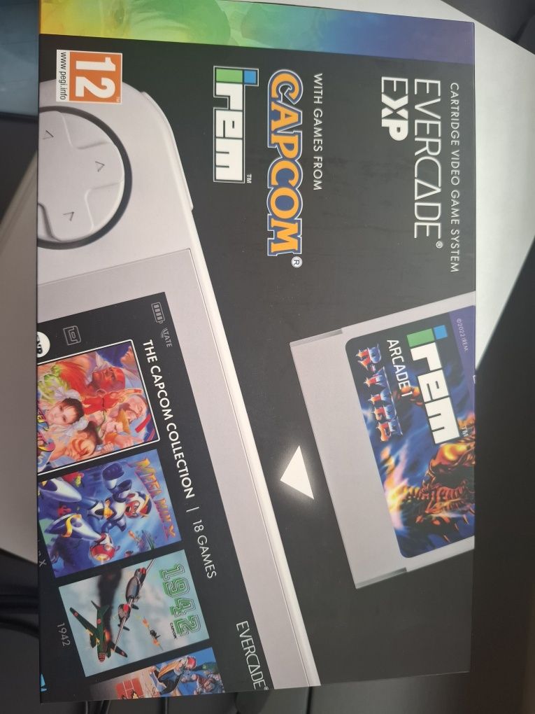 Consola Evercade Exp + jogos Tomb Raider
