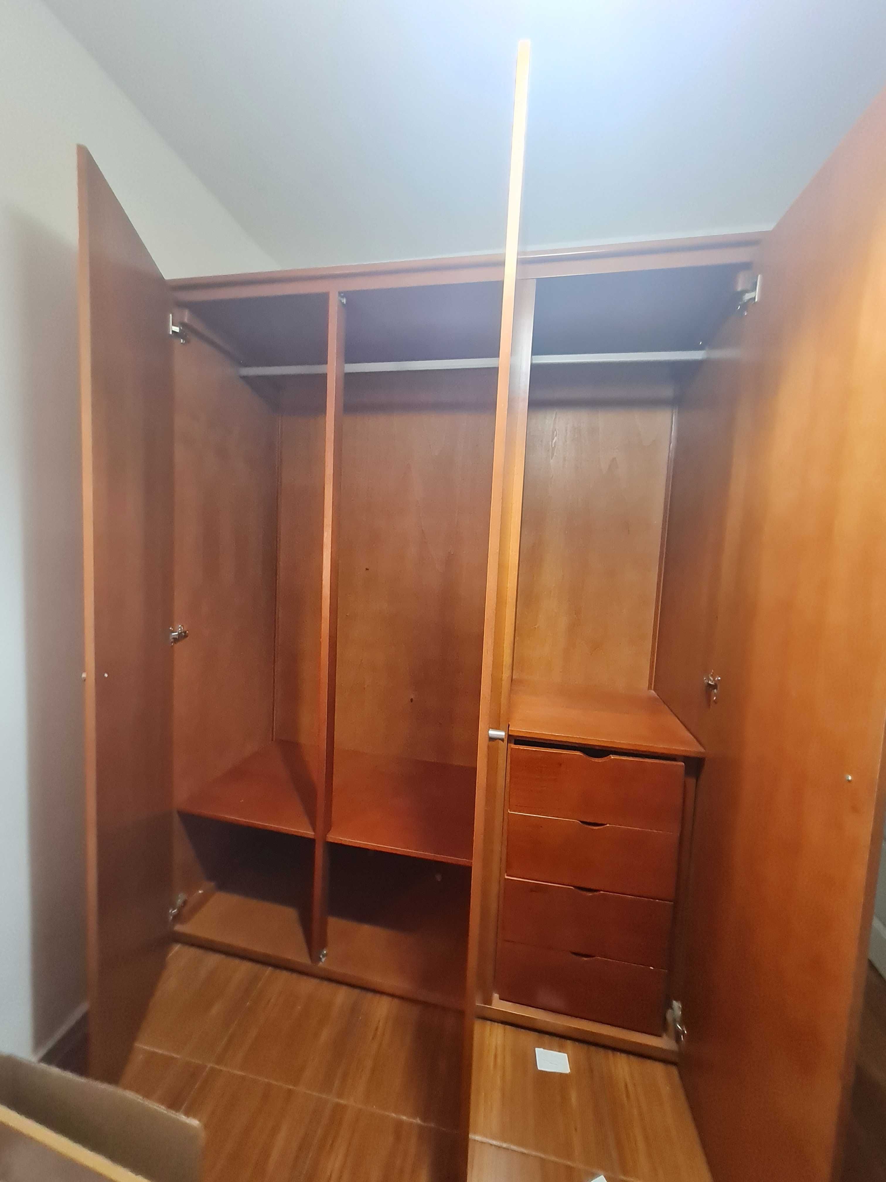 Mobília de quarto completa
