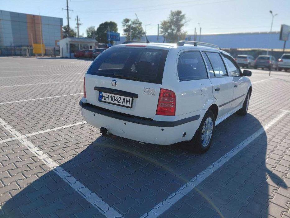 ТЕРМІНОВО   ПРОДАМ  Skoda Octavia tour