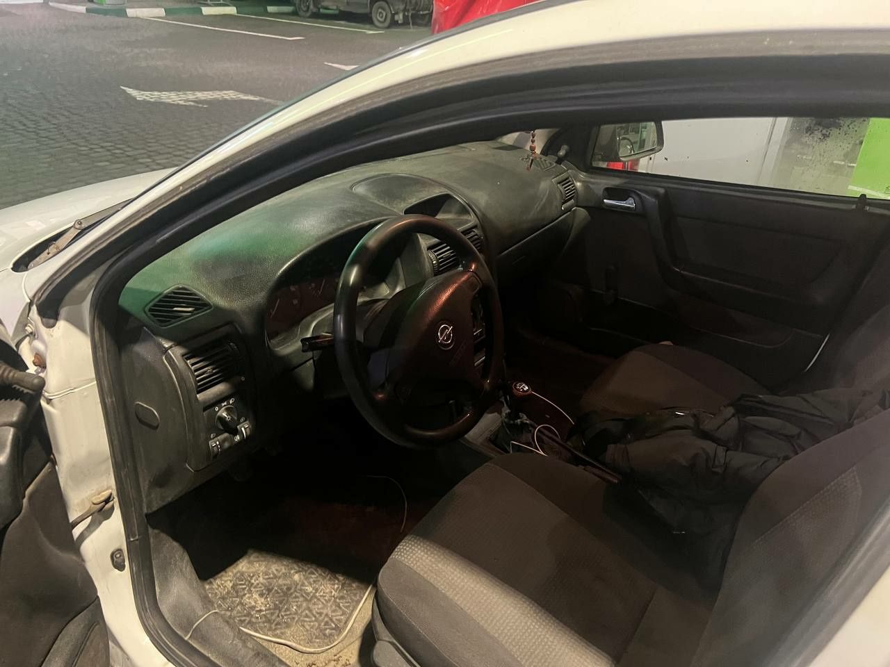 Продам машину opel astra g