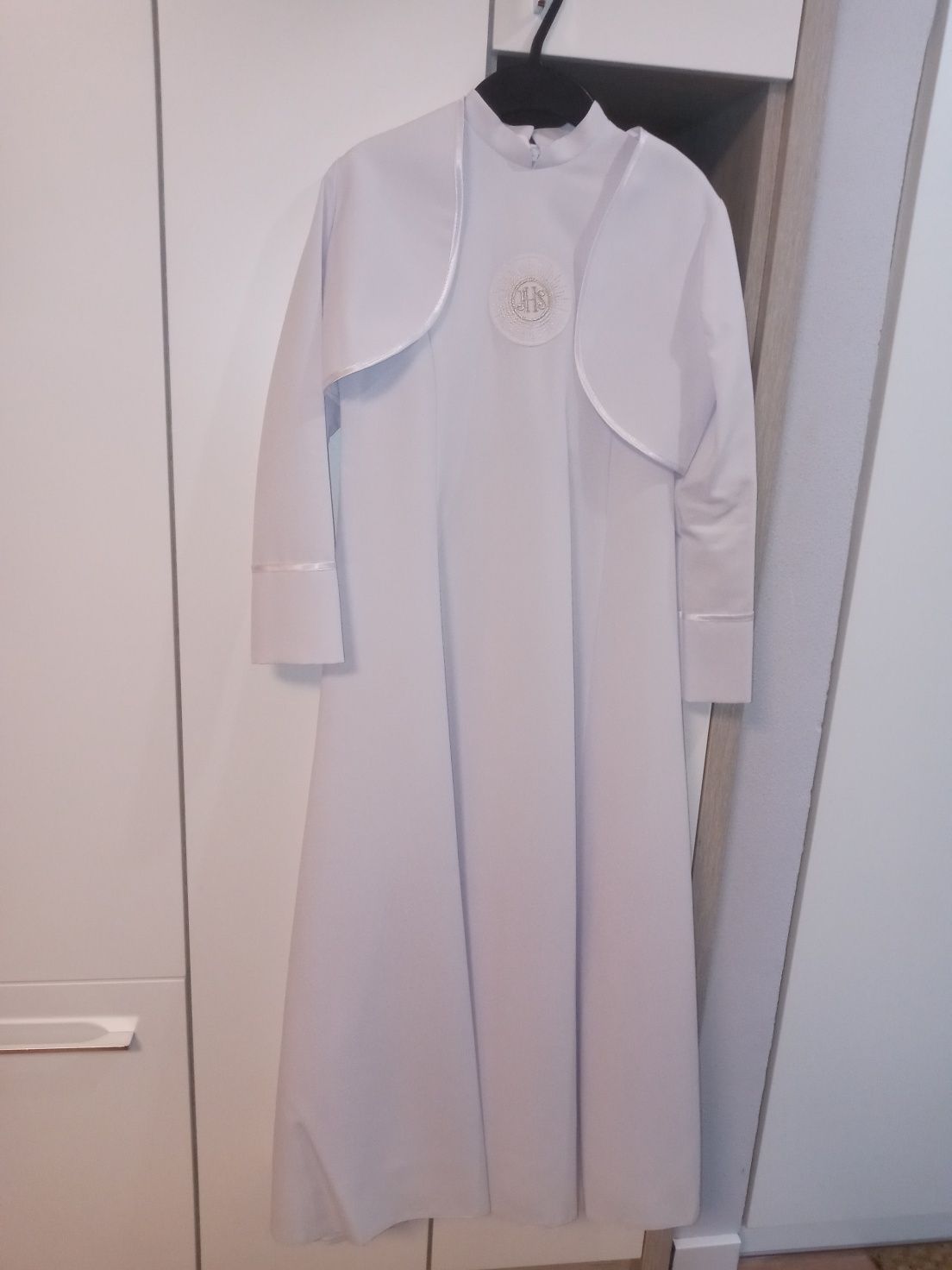 Alba do Komunii suknia dla dziewczynki z dodatkami 146cm