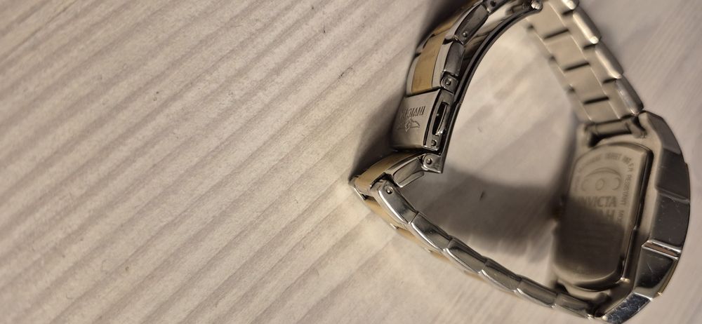 Markowy zegarek Invicta Lupah
Nowy
Do wyboru 3 zegarki.
Cena: 500 zł
P